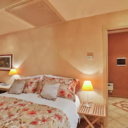 公寓 Cernobbio Lake Suites 切尔诺比奥