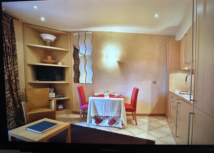 Cernobbio Lake Suites تْشيرنوبيو